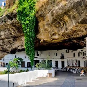 Moreno Setenil De Las Bodegas